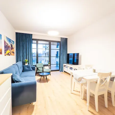Z Dwiema Sypialniami + Parking Apartment *